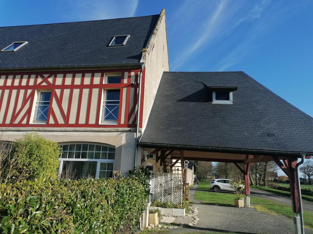 Nid De Pie Grand Duplex Lumineux Cadre Verdoyant Calme A 5 Mn De La Mer Pres Port En Bessin, Bayeux, Omaha Beach, Commes Eksteriør billede