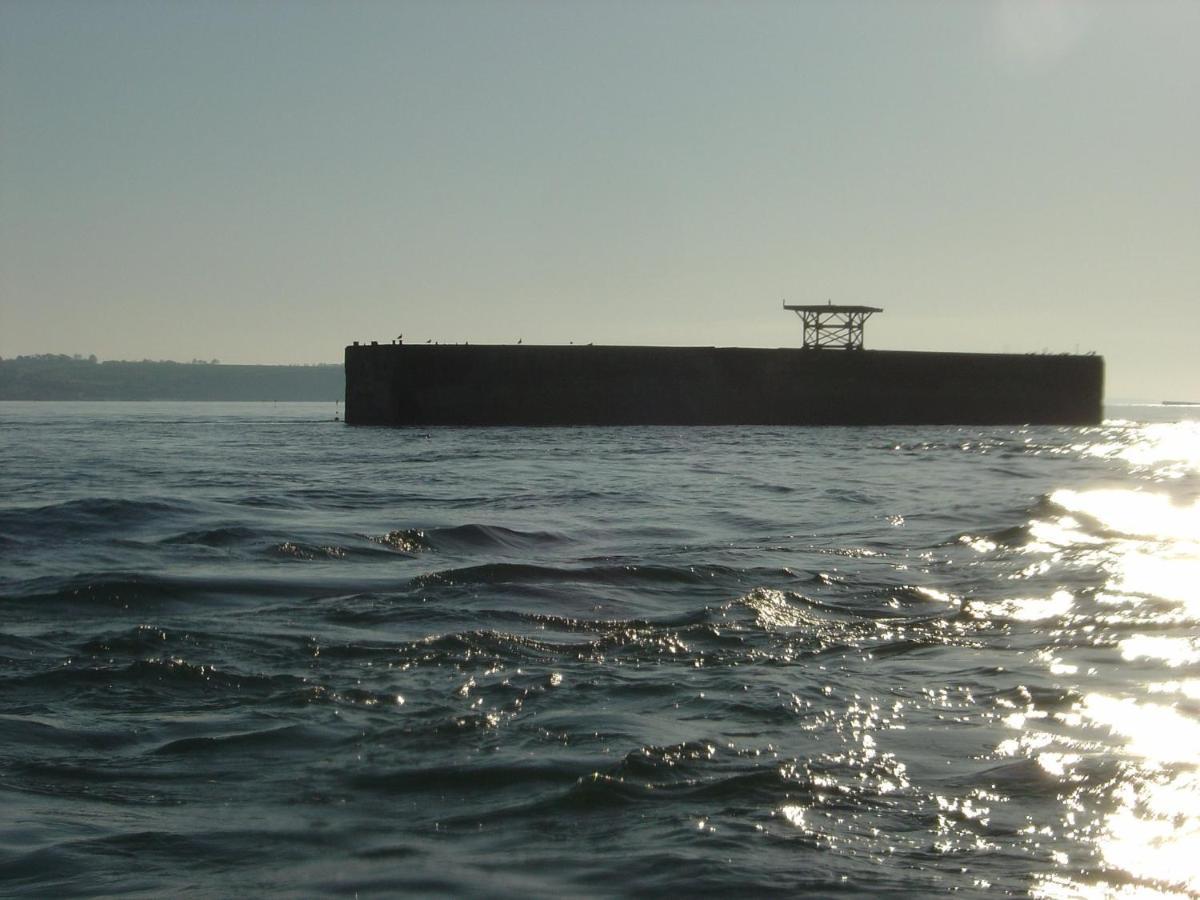 Nid De Pie Grand Duplex Lumineux Cadre Verdoyant Calme A 5 Mn De La Mer Pres Port En Bessin, Bayeux, Omaha Beach, Commes Eksteriør billede